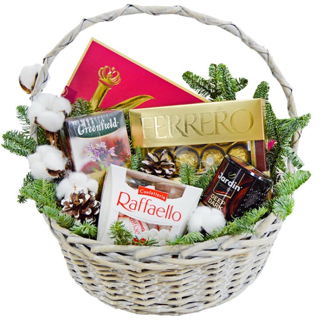 Букет цветов "Подарочная корзина "С праздником""